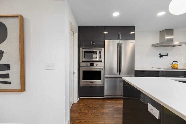 Building Photo - 23 Mt Vernon St