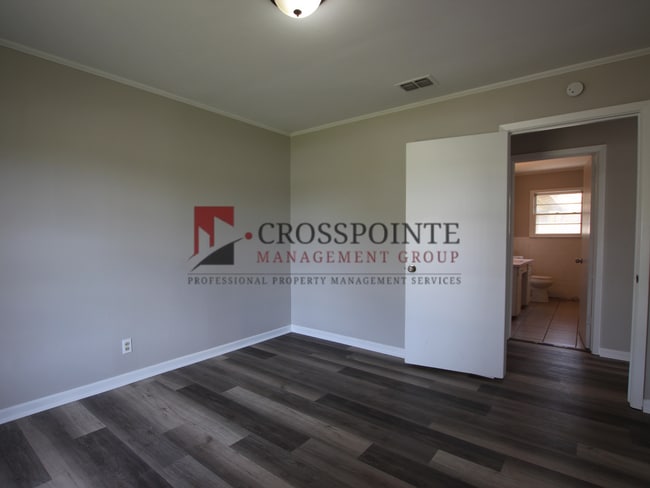 Building Photo - Coming Soon! 3 Bed 1.5 Bath Home Near TJC!
