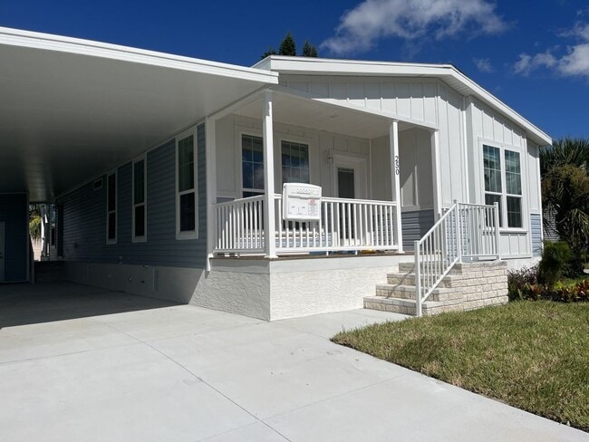 Building Photo - 250 Bimini Cay Cir