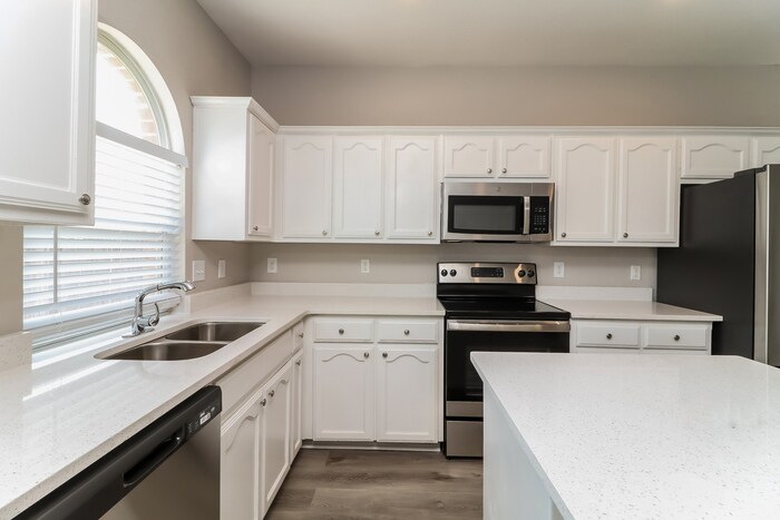 Building Photo - 1025 Maidenhair Ln