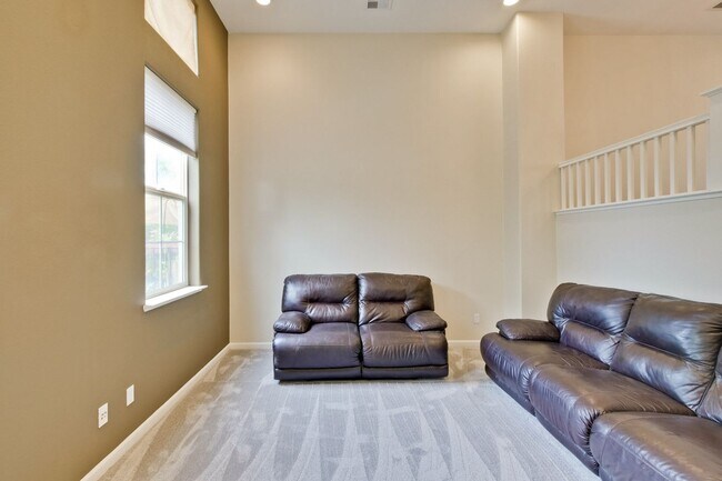 Building Photo - Modern Communication Hill Townhome | Panoramic Mountain Views