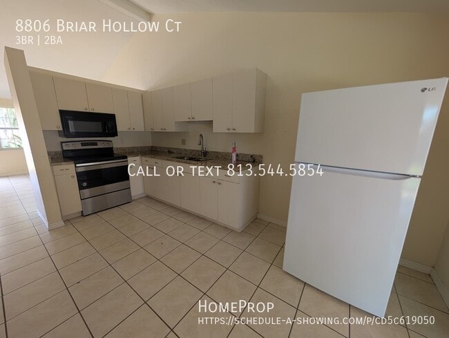 Building Photo - 8806 Briar Hollow Ct