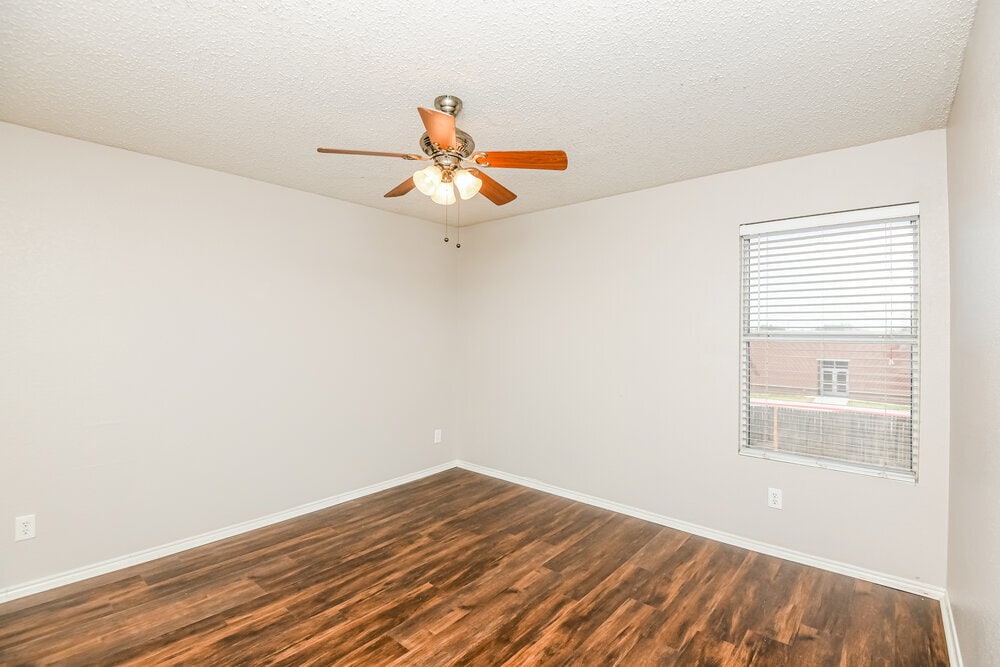 Building Photo - 3115 Teodoro Dr