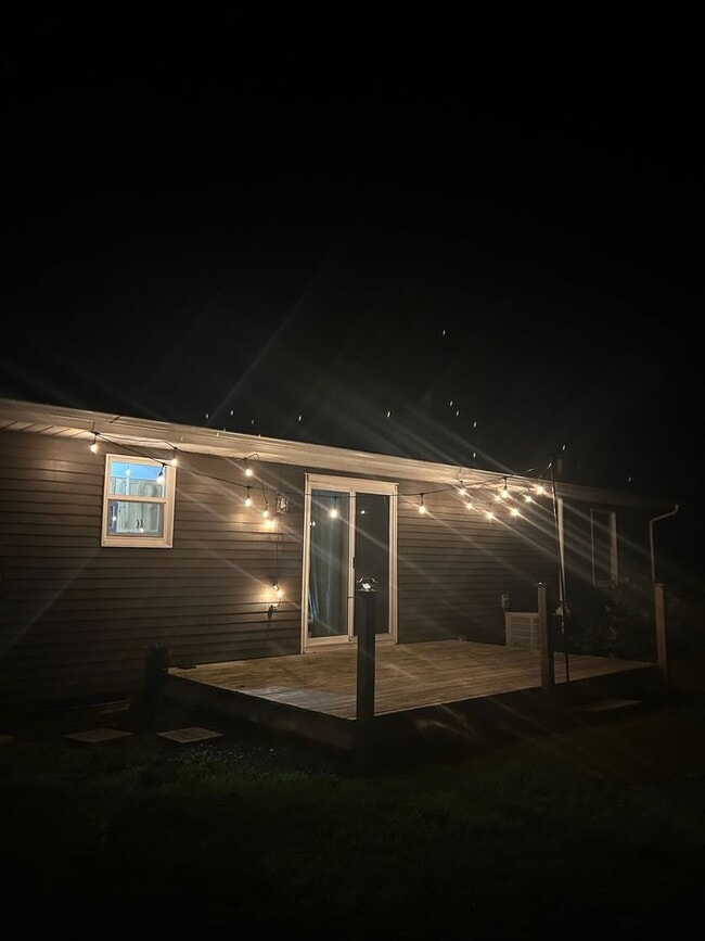 Building Photo - Spacious 3-Bedroom, 2-Bath Home in Middleb...