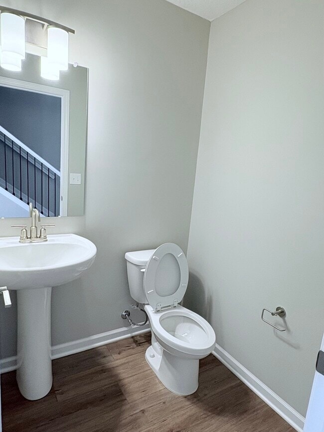 Building Photo - Charming 3 beds 3 baths in New Albany!