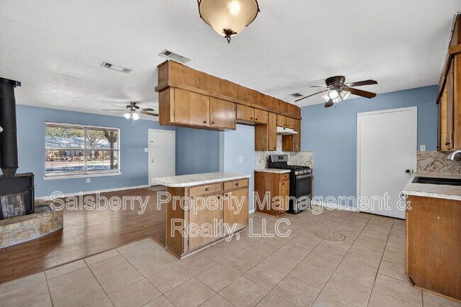 Building Photo - 1113 Gifford Dr