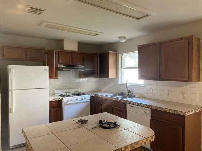 Building Photo - 2817 Single Trace Ct