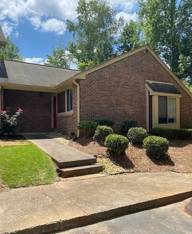 Building Photo - 64 Country Place Ct