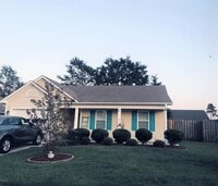 Building Photo - Windsor Park