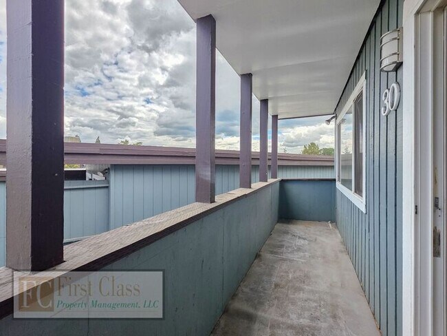 Building Photo - 12345 SW Hall Blvd
