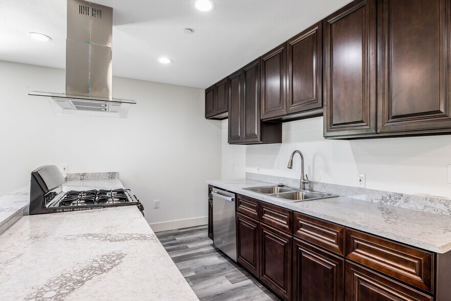Building Photo - 2409 Cava Ct