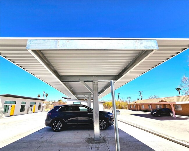 Building Photo - 73476 El Paseo Dr