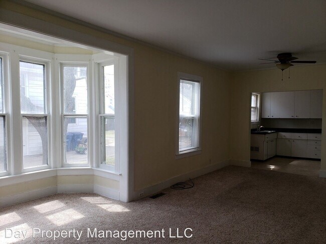 Building Photo - 2 br, 1 bath Apartment - 581 MT. Vernon St.