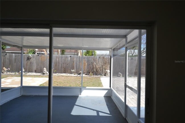 Building Photo - 746 Barbara St