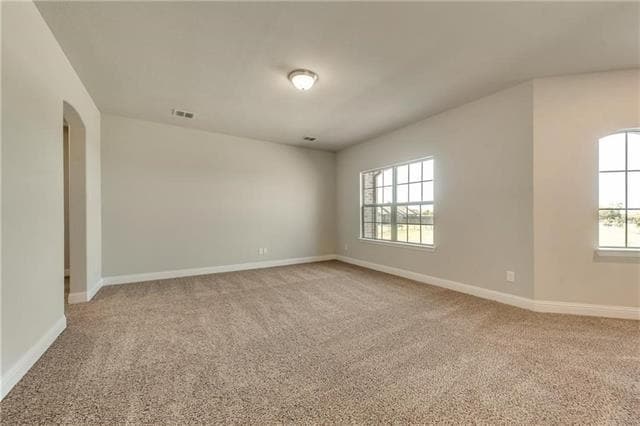 Building Photo - 305 Featherstone Dr