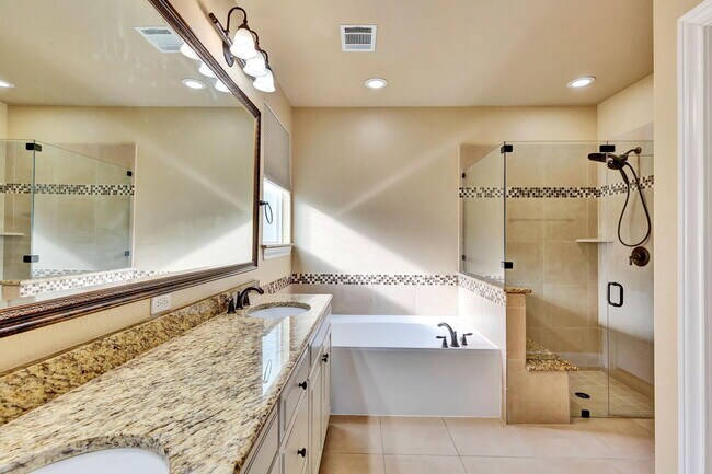 Building Photo - 12024 Versante Cir