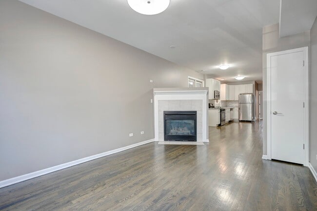 Building Photo - 1444 N Campbell Ave