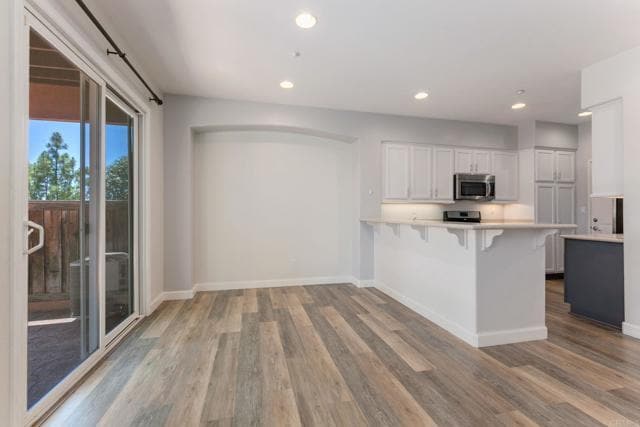 Building Photo - 1241 Highbluff Ave