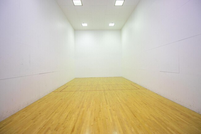 Building Photo - Updated One Bedroom Condo at Opera Plaza | AMSI | Alexandr Metlinski