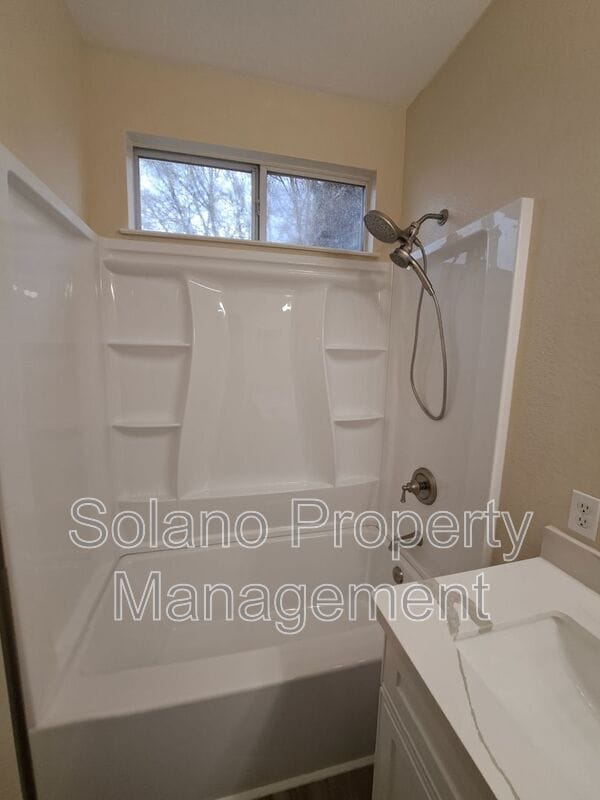 Building Photo - 849 Chateau Cir