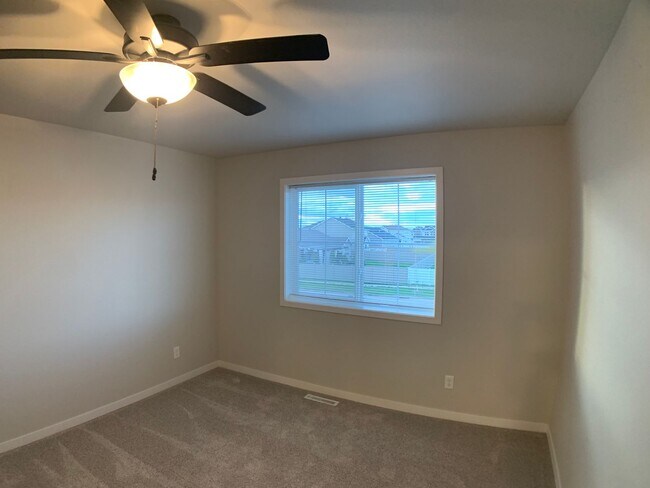 Building Photo - Valley View Townhomes