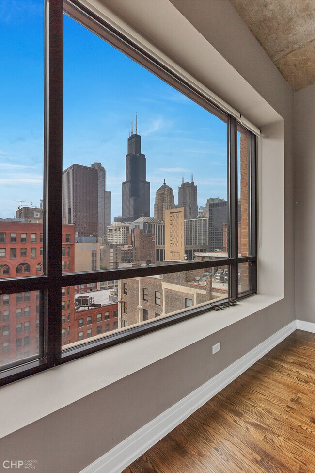 Building Photo - 520 S State St