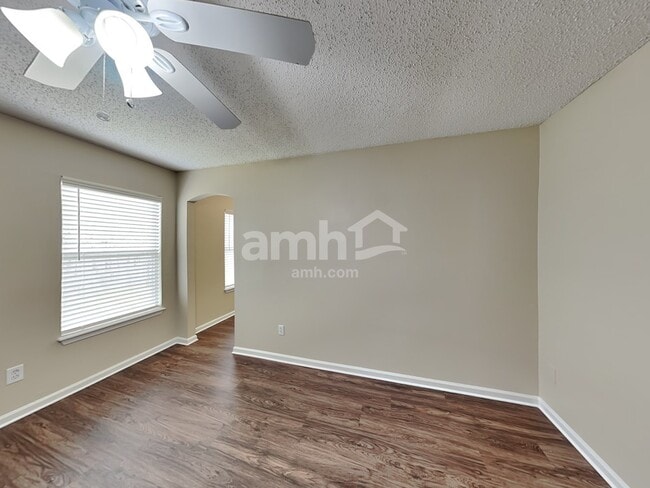 Building Photo - 1520 Irishwood Ct