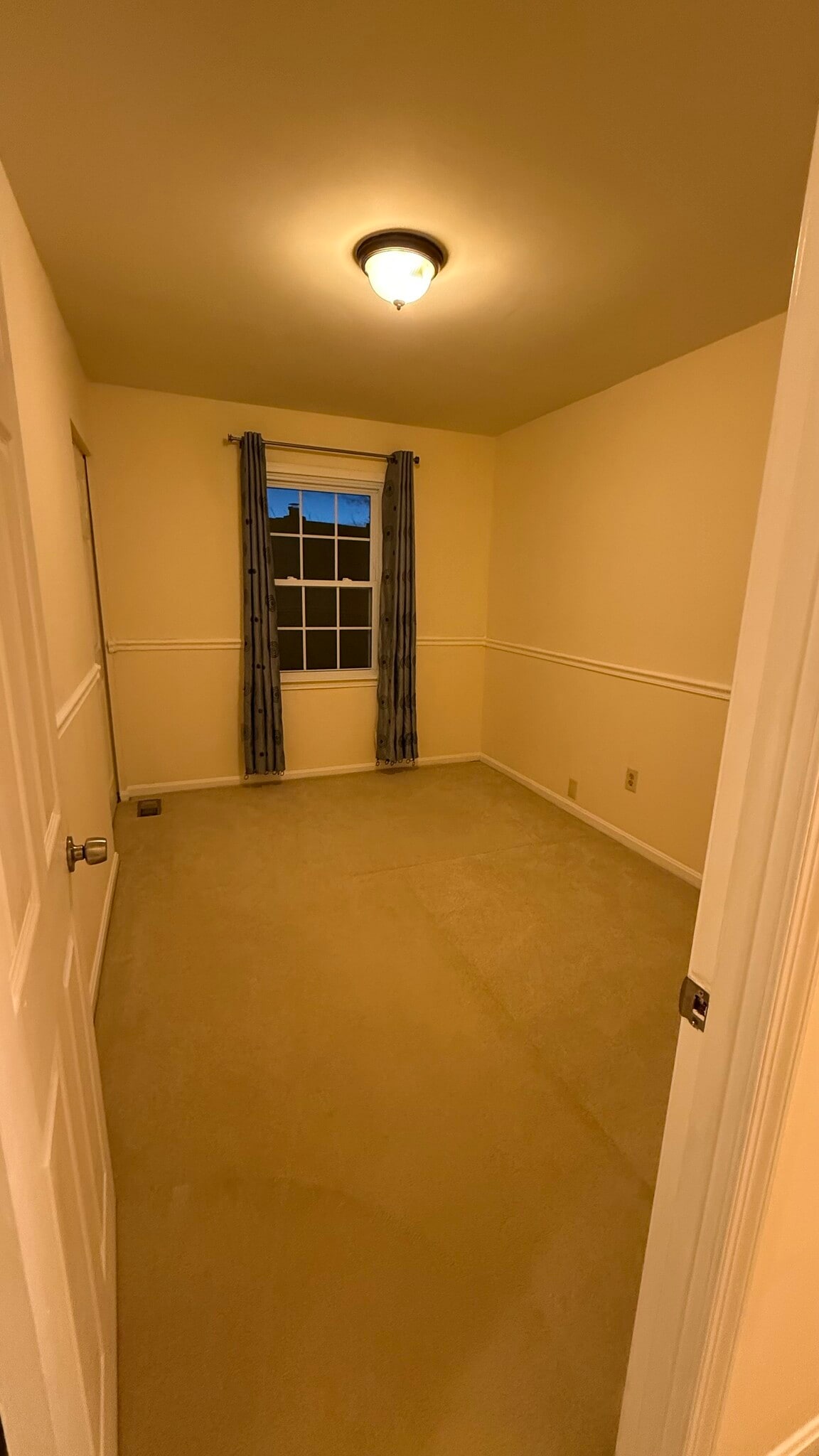 Building Photo - 7415 Fountain Head Dr