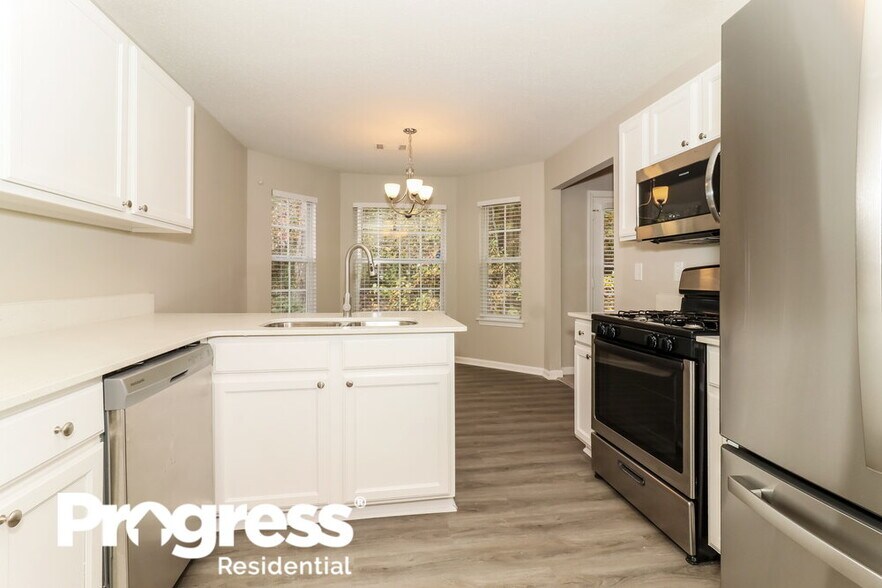 Building Photo - 3328 Metro Way SW