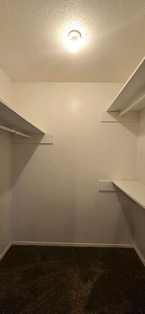 Building Photo - AVAILABLE! 2 Bedroom 2 Bath in Longview!