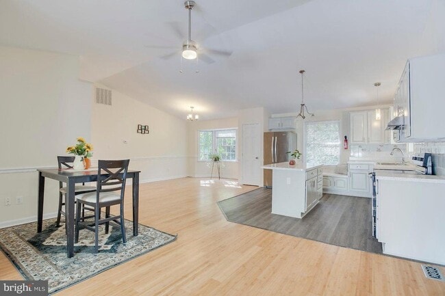 Building Photo - 3120 Creedon Dr