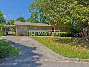 Building Photo - Classic 3-Bed, 2-Bath Ranch Style Home in Crestline