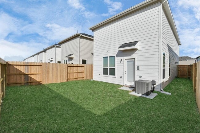 Building Photo - 1534 Revolution Way