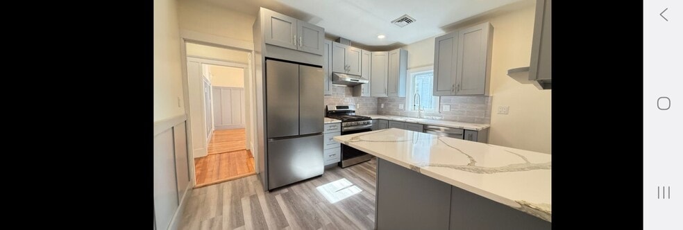 Building Photo - 96 Brayton Rd