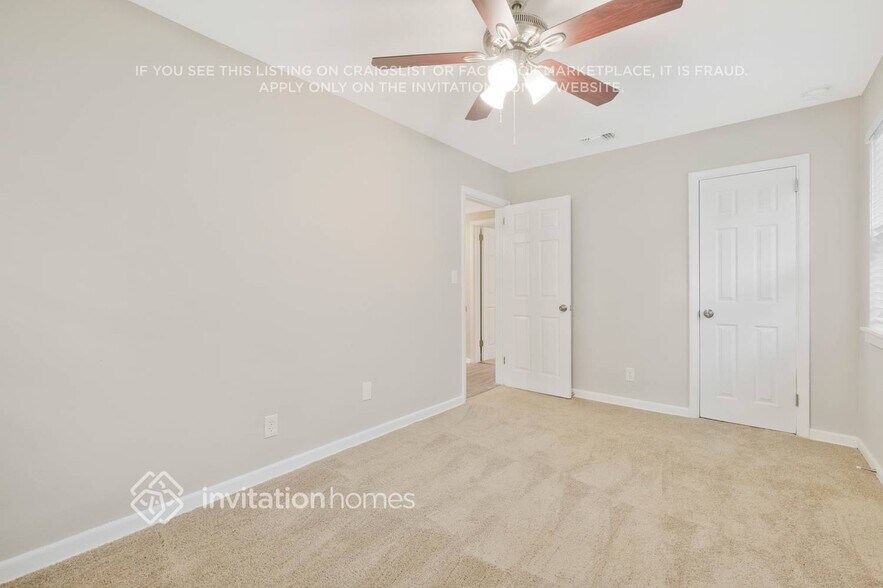 Building Photo - 6237 Pinelock Dr