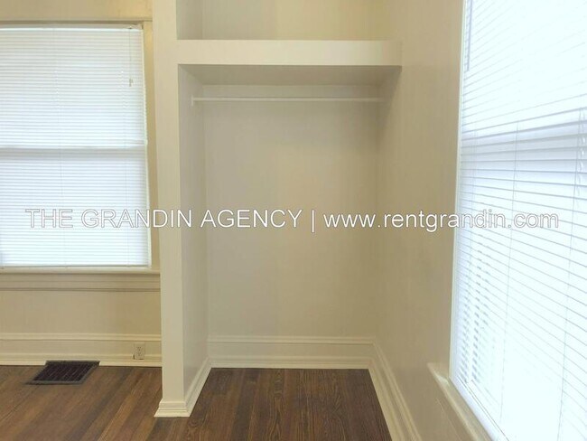 Building Photo - 1220 Dale Ave SE