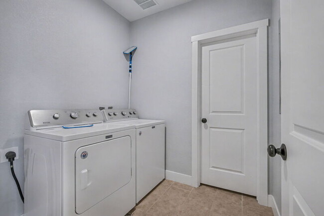 Building Photo - 20296 Tall Forest Ln