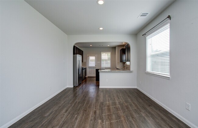 Building Photo - 3504 Cannon Dr