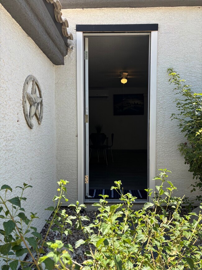Building Photo - 6101 Wild Berry Dr