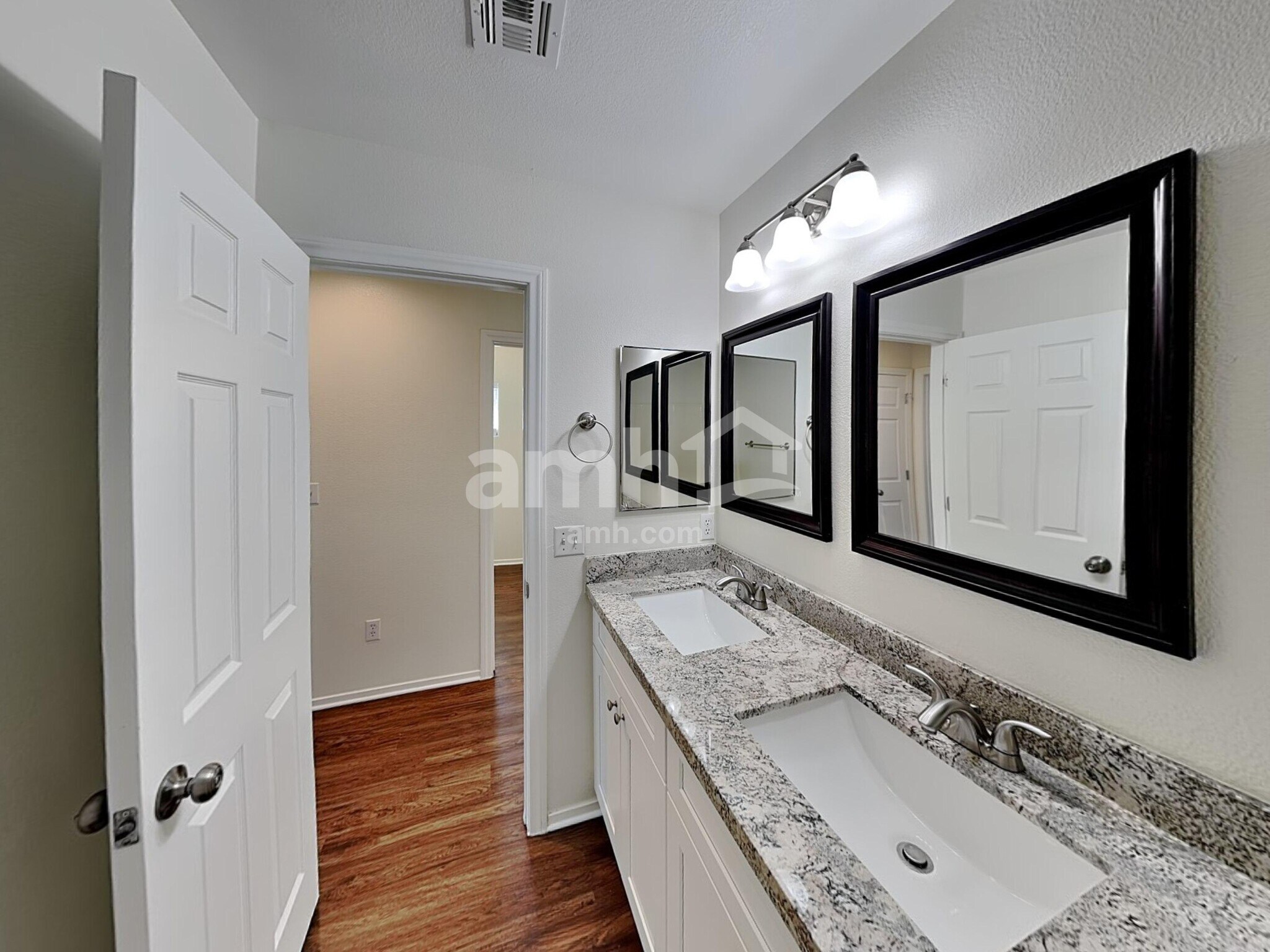 Building Photo - 9233 Lowery Point Ct