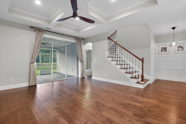 Building Photo - Spacious 4BR/3BA Pooler Home – Lagoon Views, Prime Location