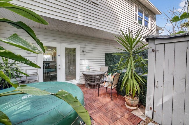 Building Photo - 1953 NE 15th Ave