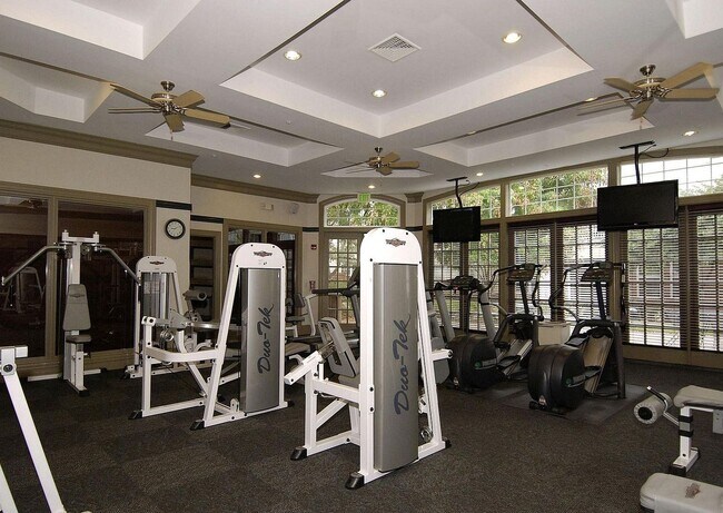 Building Photo - 543 Ensemble Ct