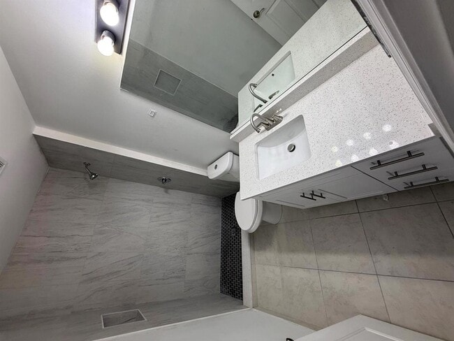 Building Photo - 3134 Coral Ridge Dr