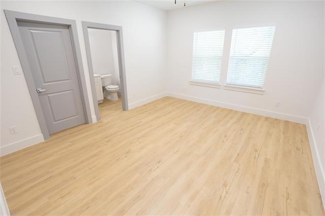 Building Photo - 3817 Winfield Ave