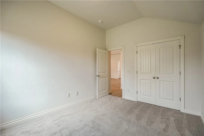 Building Photo - Charming 3-Bedroom Home with 3-Car Garage in Moore!