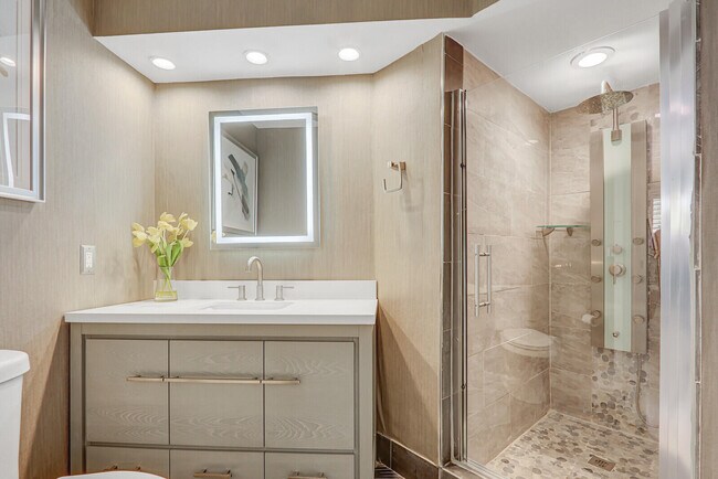Building Photo - 204 Sea Oats Dr