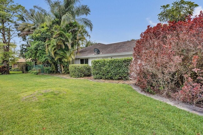 Building Photo - 1283 Barnstaple Cir