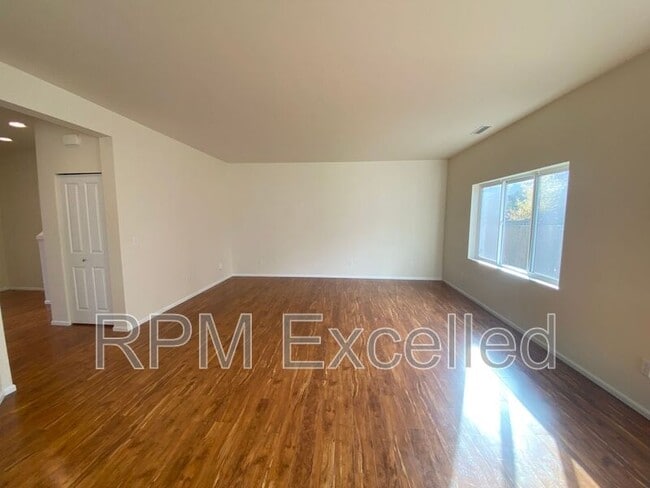 Building Photo - 20024 19th Ave E