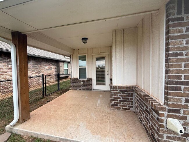 Building Photo - 8809 SW 55th St